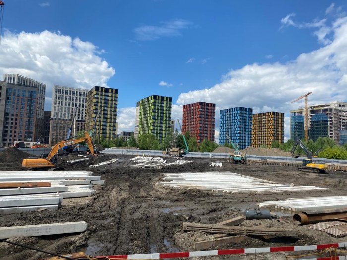 Анонс картинки для новости «Ведутся работы по устройству свайных фундаментов для жилого комплекса в Москве»